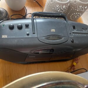 12. Samsung CD/ Cazette player