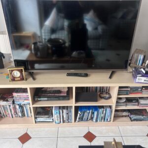 11. Tv unit/Plasma stand
