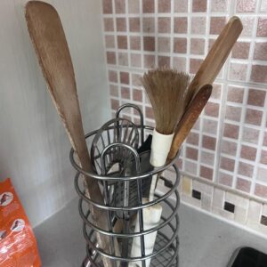 27. Kitchen utensils + Holder