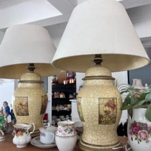 28. 2 x lamps